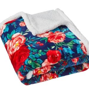 Brand new Pioneer Woman Plush Throw
